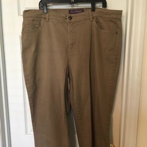 Women’s Gloria Vanderbilt Amanda Jeans Size 20